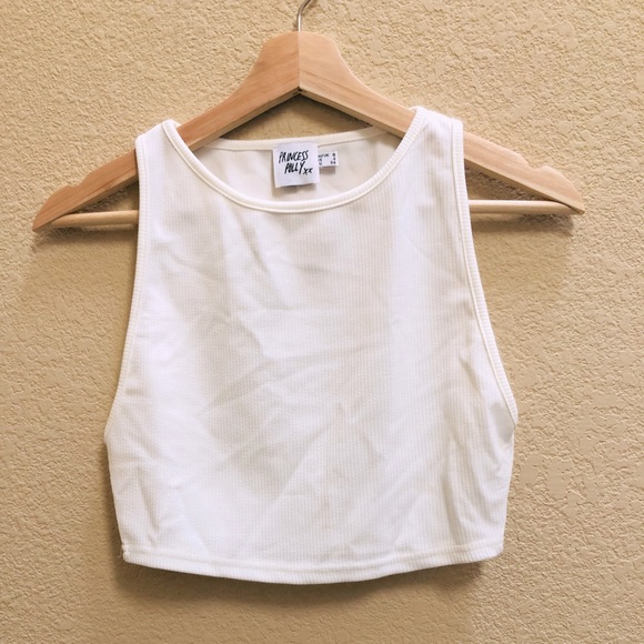 Princess Polly Tops - Princess Polly light beige sleeveless ribbed crop top in size 4